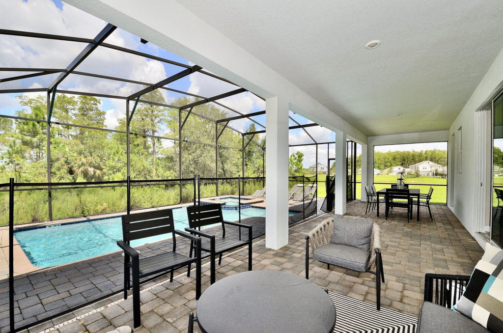Storey lake pool